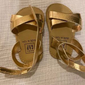 size 3-4 gold baby gap dress sandals